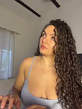 Snapshot of eva_y_marcelo chatting on June 2026 01:15:02 PM eva y marcelo online show from June 2026 01:15:02 PM