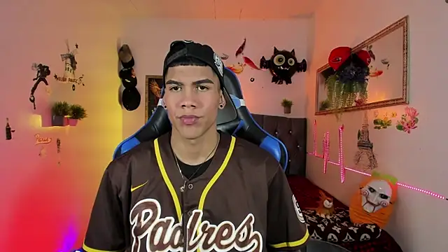 Damian latinxxx online show from November 2025 03:09:01 AM