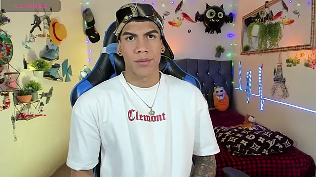 Damian latinxxx online show from November 2025 03:16:02 AM