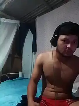 Snapshot of Insciavel01 chatting on October 2025 04:03:02 AM Insciavel01 online show from October 2025 04:03:02 AM