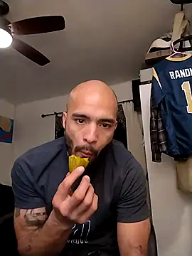 Snapshot of JohnnyDeep187 chatting on February 2025 06:04:01 AM JohnnyDeep187 online show from February 2025 06:04:01 AM