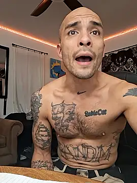 JohnnyDeep187 online show from October 2025 05:15:02 AM