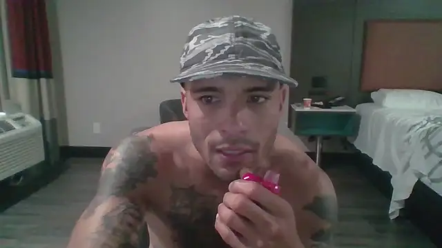 JohnnyDeep187 online show from April 2026 05:02:02 PM