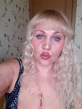 IsabellaBoni online show from April 2026 07:45:01 AM