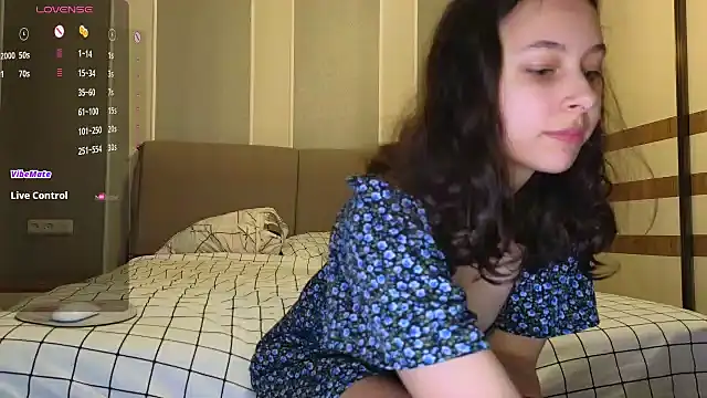 Agatha Sade online show from February 2025 04:44:01 PM