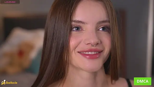 Snapshot of Bellacle chatting on November 2025 07:41:01 AM Bellacle online show from November 2025 07:41:01 AM