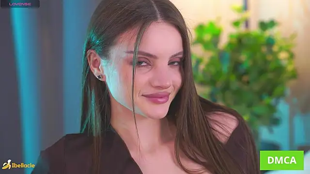 Snapshot of Bellacle chatting on December 2025 03:51:02 PM Bellacle online show from December 2025 03:51:02 PM