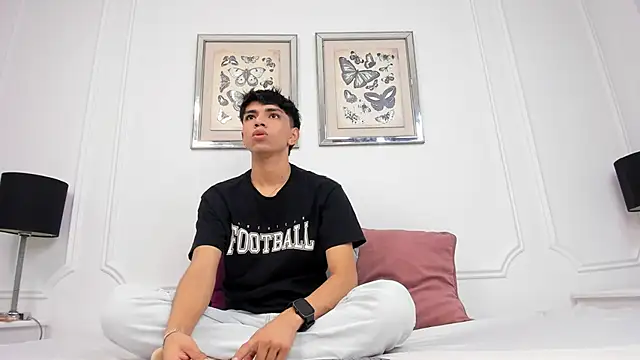 Snapshot of Santy_carrington chatting on December 2024 01:49:02 PM Santy carrington online show from December 2024 01:49:02 PM