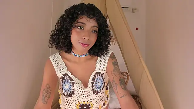 Ariella Ruiz online show from September 2025 12:50:02 PM