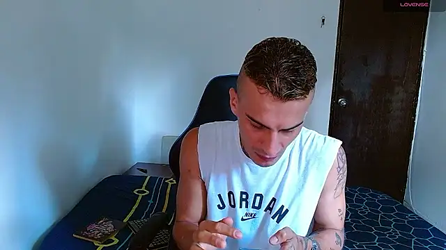 bray hotboy777 online show from January 2026 03:48:02 PM