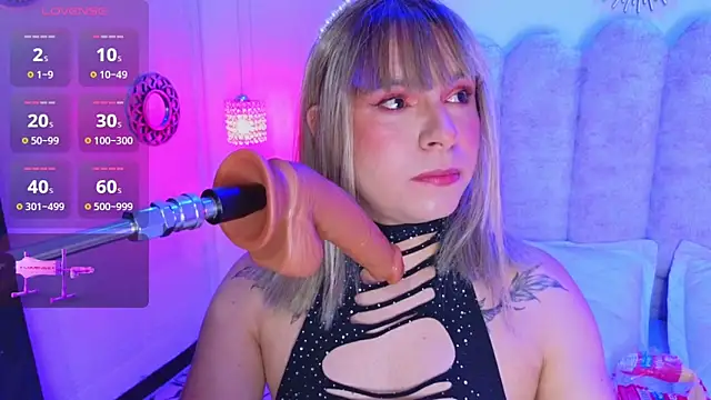 Snapshot of Vicky_Campbell_ chatting on March 2025 12:39:01 AM Vicky Campbell online show from March 2025 12:39:01 AM