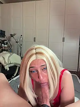 Snapshot of FoxyandTed chatting on May 2026 03:17:01 PM FoxyandTed online show from May 2026 03:17:01 PM