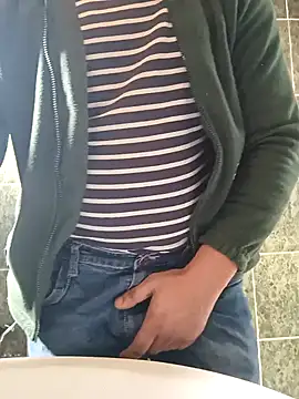 Snapshot of franko1987 chatting on January 2025 11:32:02 AM franko1987 online show from January 2025 11:32:02 AM