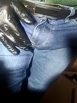 Snapshot of franko1987 chatting on January 2025 09:26:01 AM franko1987 online show from January 2025 09:26:01 AM