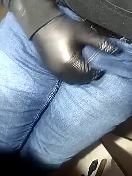 Snapshot of franko1987 chatting on February 2025 01:16:02 PM franko1987 online show from February 2025 01:16:02 PM