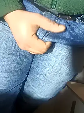 Snapshot of franko1987 chatting on February 2025 05:26:02 AM franko1987 online show from February 2025 05:26:02 AM