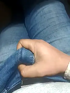 Snapshot of franko1987 chatting on February 2025 08:43:02 AM franko1987 online show from February 2025 08:43:02 AM