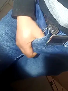 Snapshot of franko1987 chatting on March 2025 05:33:01 AM franko1987 online show from March 2025 05:33:01 AM