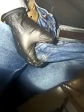 Snapshot of franko1987 chatting on March 2025 05:12:02 AM franko1987 online show from March 2025 05:12:02 AM