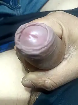 Snapshot of franko1987 chatting on March 2025 04:49:02 AM franko1987 online show from March 2025 04:49:02 AM