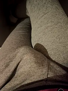 Snapshot of franko1987 chatting on February 2026 04:08:01 AM franko1987 online show from February 2026 04:08:01 AM