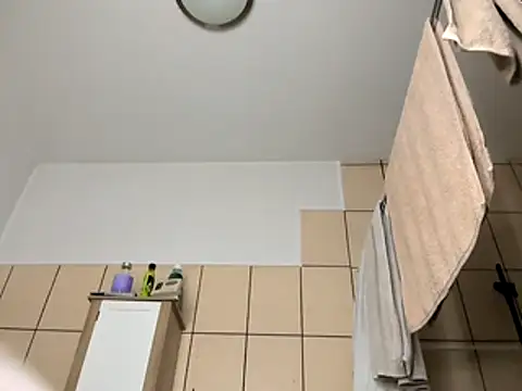 Snapshot of Milky_hairy_mommy chatting on November 2025 08:27:02 PM Milky hairy mommy online show from November 2025 08:27:02 PM