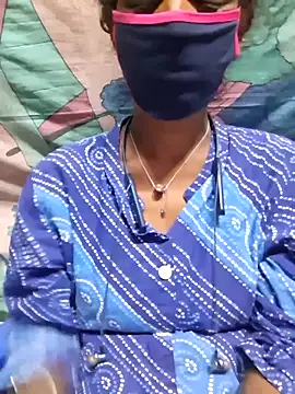 Snapshot of Tamil--Rani chatting on October 2025 11:45:02 AM Tamil--Rani online show from October 2025 11:45:02 AM