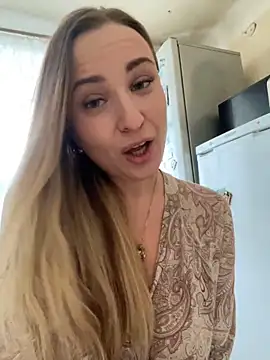 Snapshot of OlgaBuzzz chatting on December 2024 05:39:02 AM OlgaBuzzz online show from December 2024 05:39:02 AM