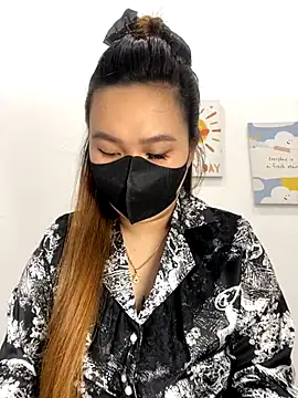 Snapshot of Odette68 chatting on October 2025 01:18:01 AM Odette68 online show from October 2025 01:18:01 AM