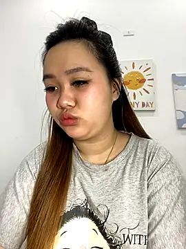 Snapshot of Odette68 chatting on November 2025 02:24:02 AM Odette68 online show from November 2025 02:24:02 AM