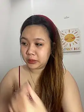 Snapshot of Odette68 chatting on November 2025 04:28:02 AM Odette68 online show from November 2025 04:28:02 AM