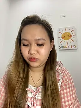 Snapshot of Odette68 chatting on November 2025 09:52:01 AM Odette68 online show from November 2025 09:52:01 AM