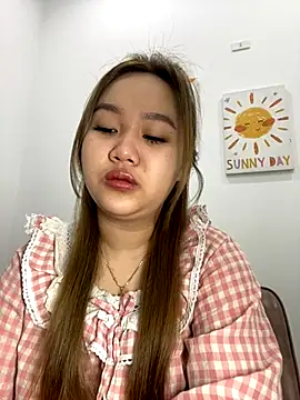 Snapshot of Odette68 chatting on November 2025 12:56:02 AM Odette68 online show from November 2025 12:56:02 AM