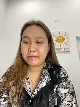 Snapshot of Odette68 chatting on December 2025 05:12:02 AM Odette68 online show from December 2025 05:12:02 AM