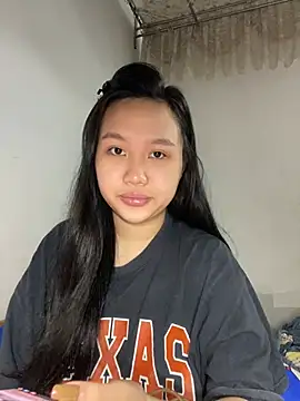Odette68 online show from July 2026 12:54:01 AM