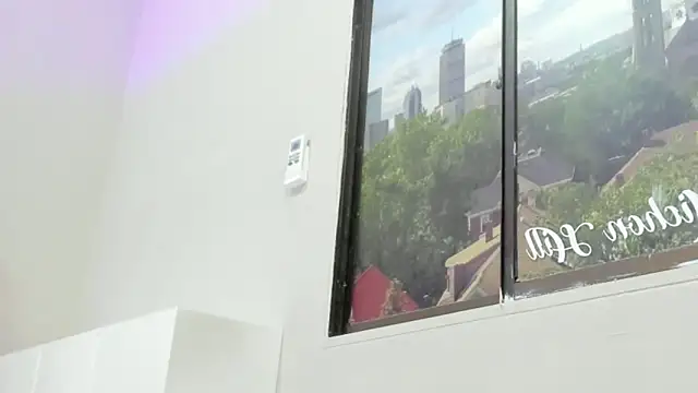 Littleolivia  online show from February 2025 12:58:02 PM