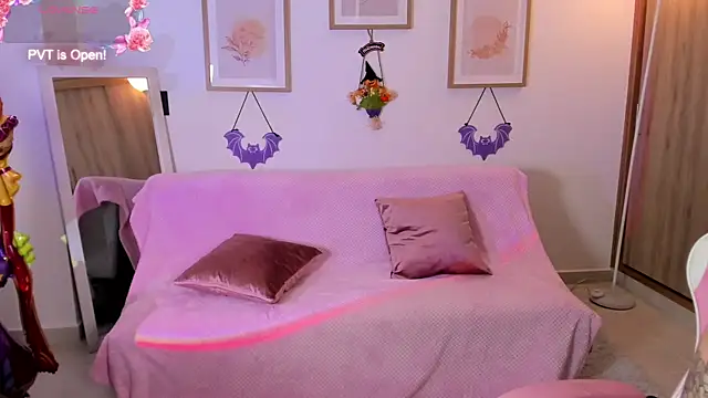 Snapshot of Veronica_isaza__ chatting on October 2025 01:11:01 PM Veronica isaza online show from October 2025 01:11:01 PM