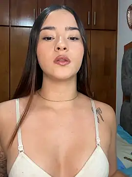 Veronica isaza   online show from July 2026 10:43:02 AM
