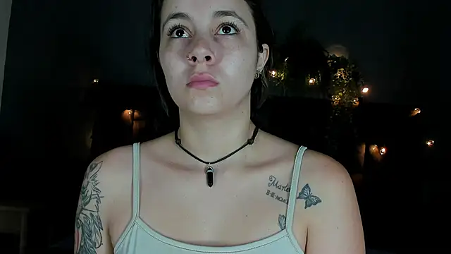 AmbarHills 1 online show from October 2025 11:33:02 AM