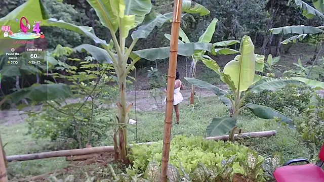 Snapshot of andreu_mature chatting on December 2025 10:40:01 PM andreu mature online show from December 2025 10:40:01 PM