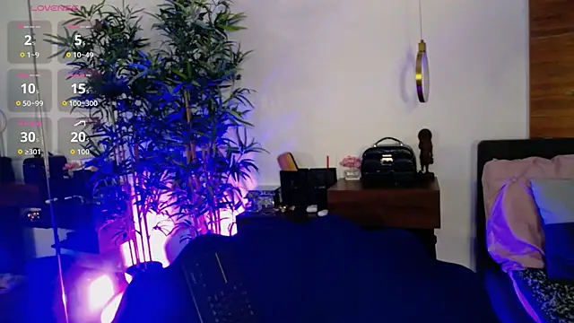 Snapshot of CreamyInkky_ chatting on January 2026 11:26:02 AM CreamyInkky online show from January 2026 11:26:02 AM