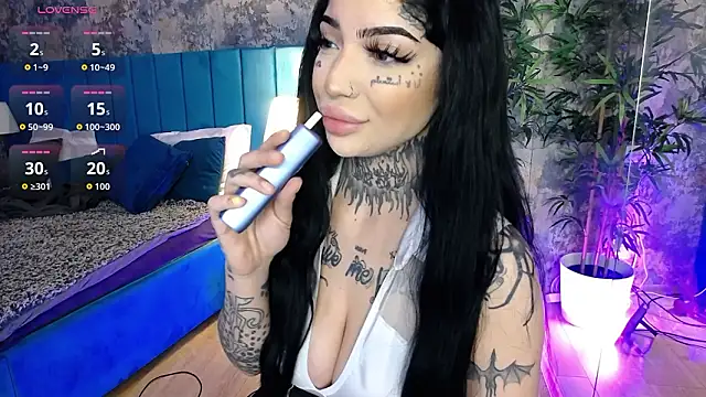 Snapshot of CreamyInkky_ chatting on February 2026 06:29:02 AM CreamyInkky online show from February 2026 06:29:02 AM