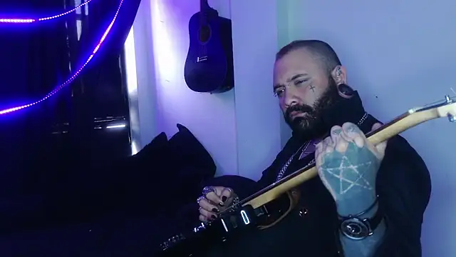 darkclothes online show from December 2024 03:05:01 PM