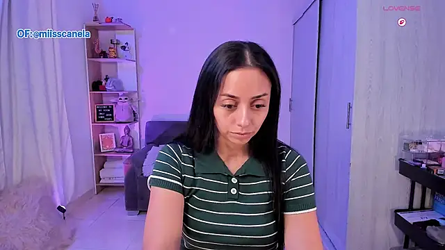 Aleja24Evans online show from December 2025 02:10:02 AM