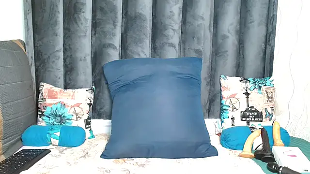 Snapshot of ThickAss90 chatting on July 2026 01:42:01 AM ThickAss90 online show from July 2026 01:42:01 AM