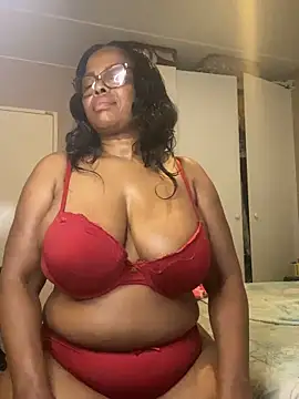 Nomthie online show from November 2025 04:32:02 PM