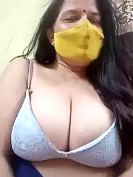 Snapshot of IndianAngle chatting on June 2026 05:28:01 PM IndianAngle online show from June 2026 05:28:01 PM