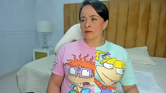 Snapshot of Daphne81_ chatting on January 2025 02:33:02 AM Daphne81  online show from January 2025 02:33:02 AM