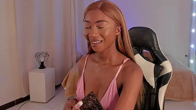 Snapshot of SavannahWildee chatting on January 2025 11:48:01 AM SavannahWildee online show from January 2025 11:48:01 AM