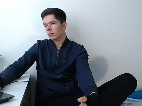 Eliantg online show from December 2025 06:35:02 PM